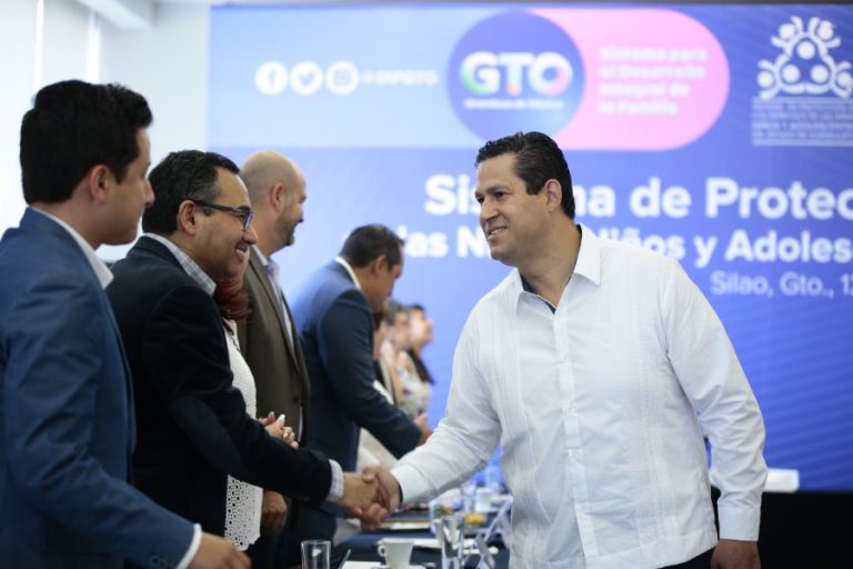 PicsArt_05-13-06.07.50