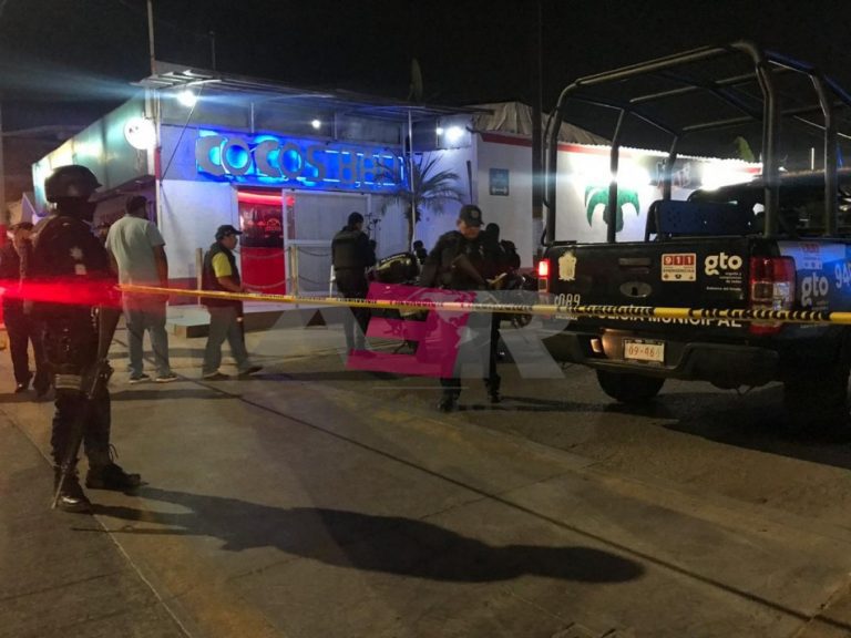 PicsArt_05-17-11.15.00