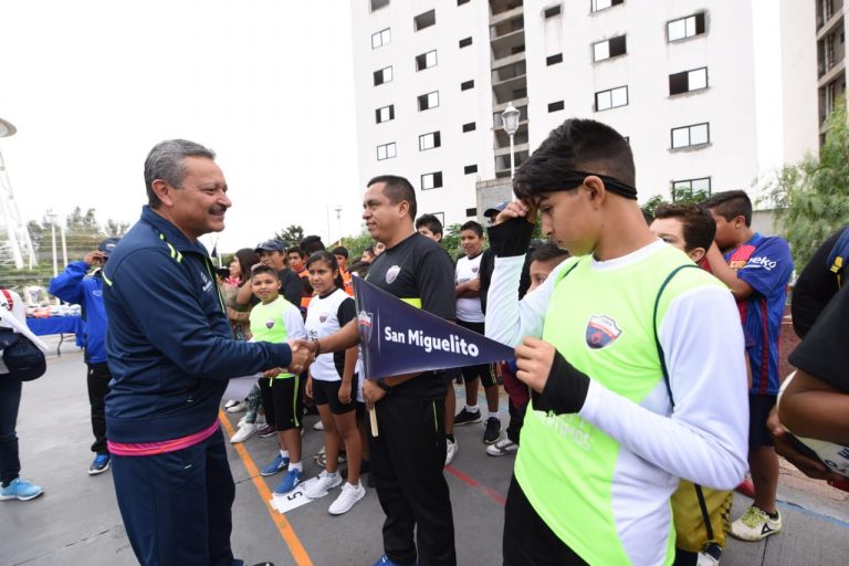 Entrega de Uniformes (1)