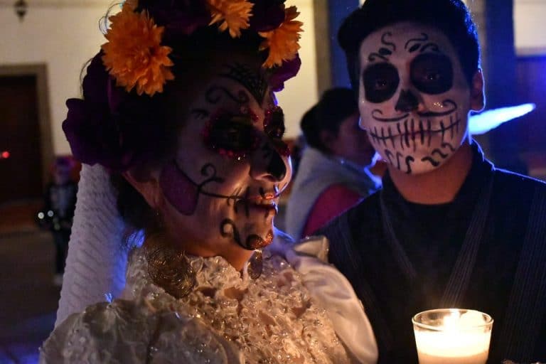 REVIVIENDO TRADICIONES (1)