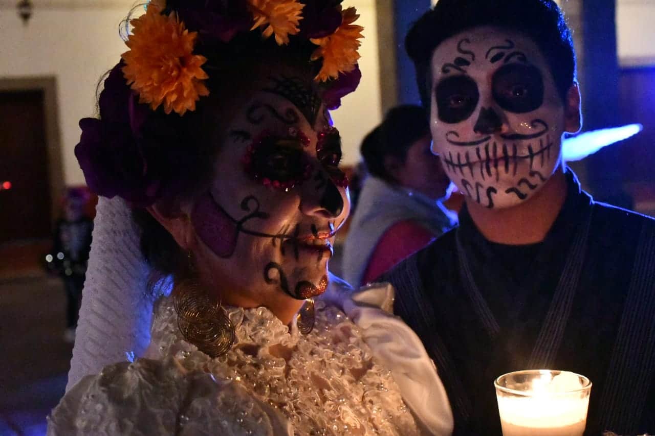 REVIVIENDO TRADICIONES (1)