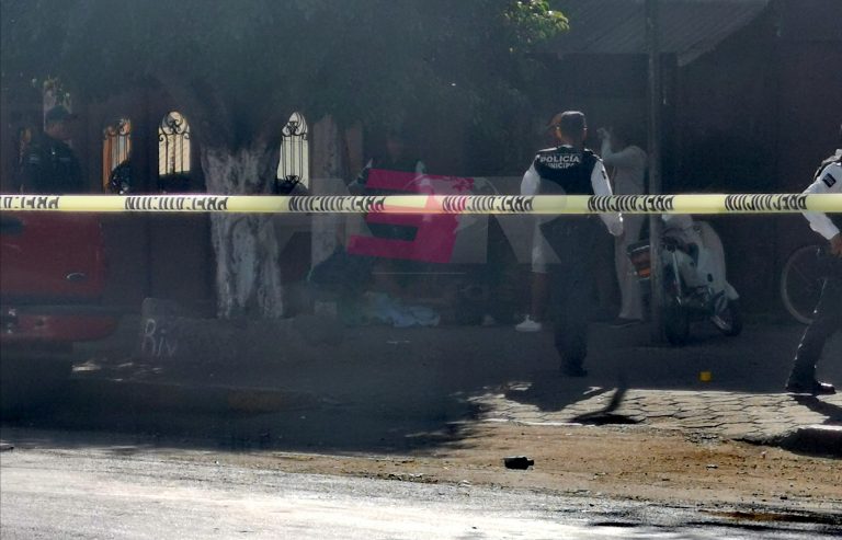 PicsArt_12-05-12.10.56