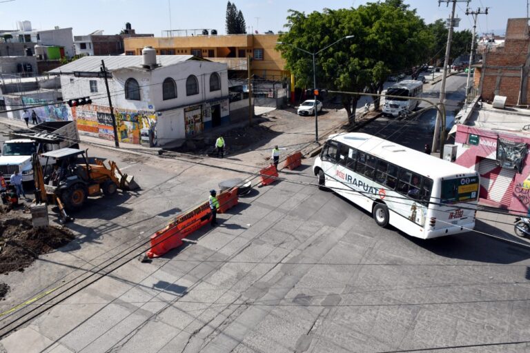 CIERRAN CRUCE EN PÍPILA E INSURGENTES POR OBRAS (2)