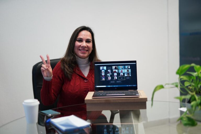 MAESTROS JUBILADOS REUNIÓN