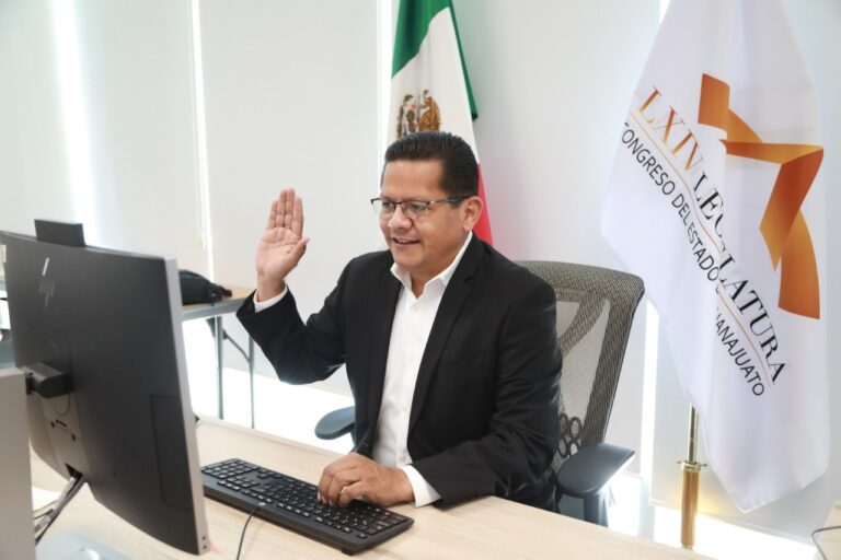 Diputado Rolando Alcántar Rojas