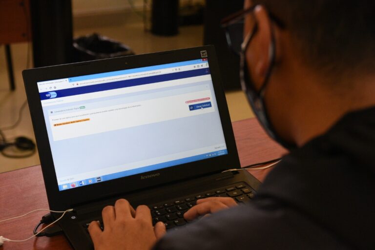 Quedan pocas laptop de programa Mi Compu Gto (1)