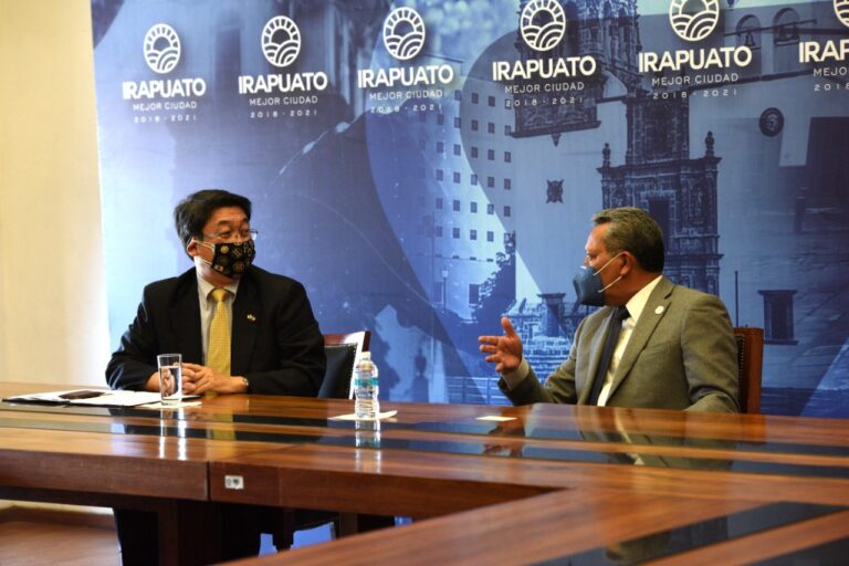 Reunion Cónsul Japón (1)