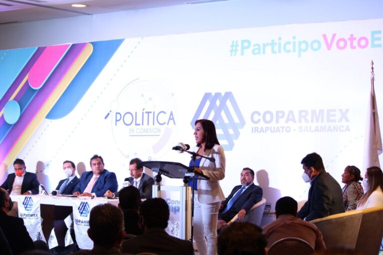 DESTACA LA PARTICIPACIÓN DE SUSY BERMÚDEZ EN EL FORO ‘POLÍTICA EN CONEXIÓN' DE COPARMEX IRAPUATO- SALAMANCA (4)