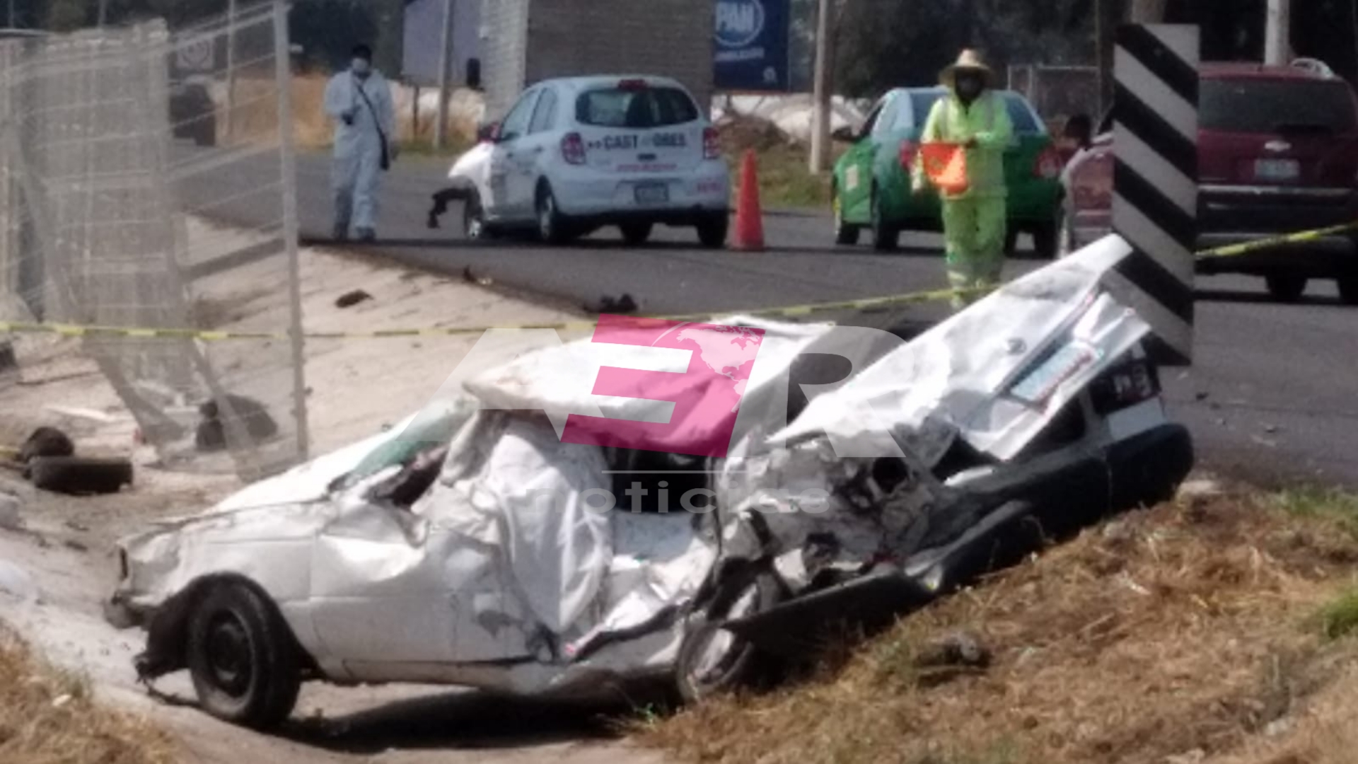 PicsArt_05-17-12.03.23