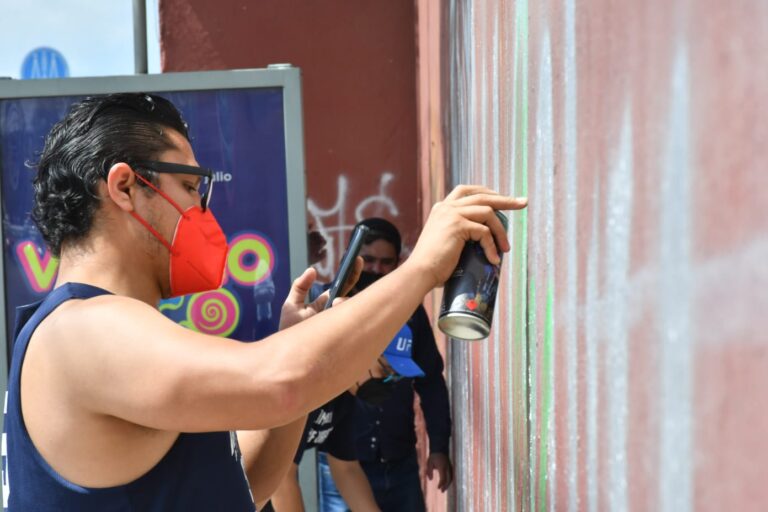Mural 'Culturas' (2)