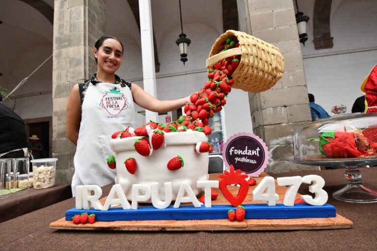 Platillos, postres y bebidas de fresa (6)