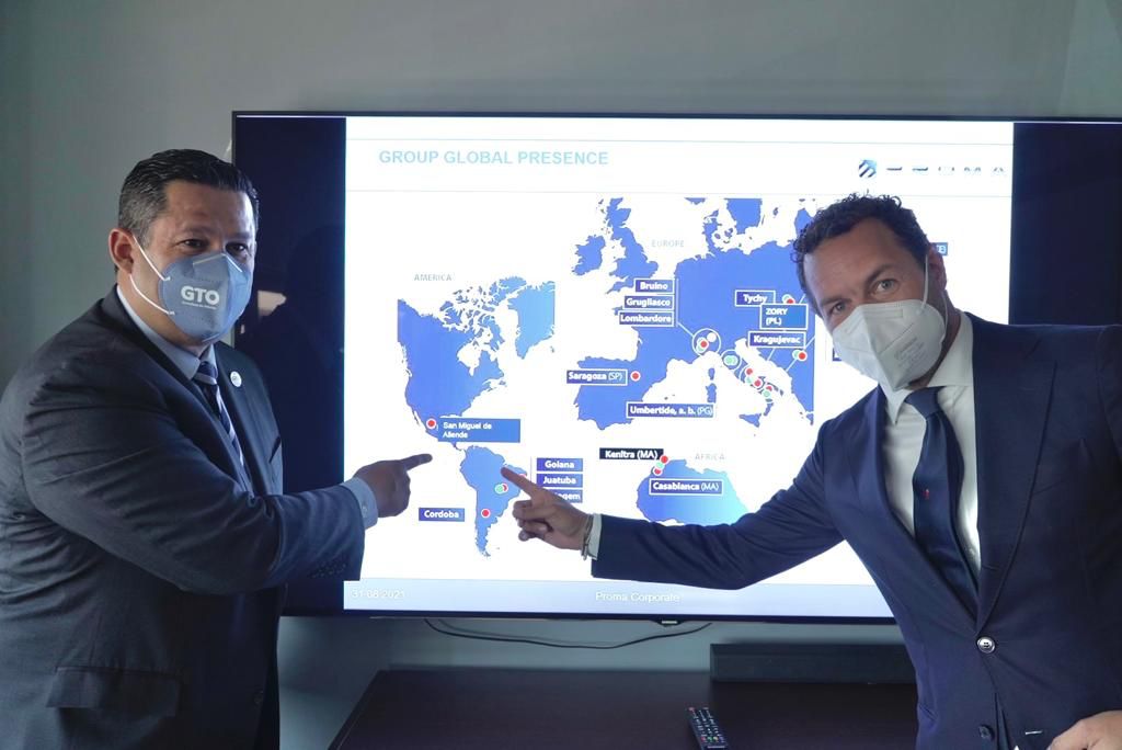 Inversión PROMA (1) Luca Pino, Vicepresidente Grupo PROMA y Diego Sinhue Rodríguez Vallejo, Gobernador de Guanajuato.