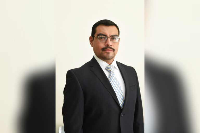 PicsArt_11-04-12.40.09