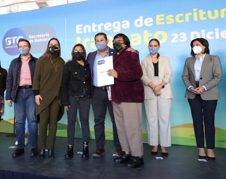ENTREGA DE ESCRITURAS (2)
