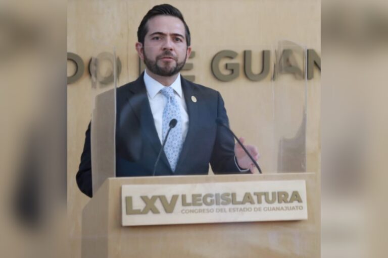 PicsArt_12-09-11.13.22