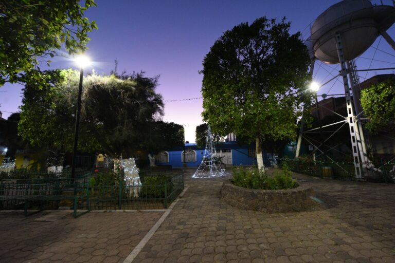 Plaza Pública Santa Elena (1)