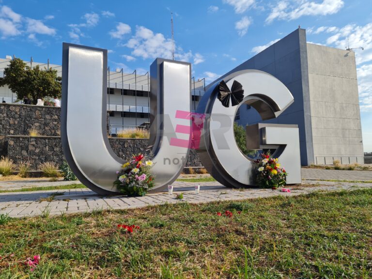 Picsart_22-04-30_21-51-56-464