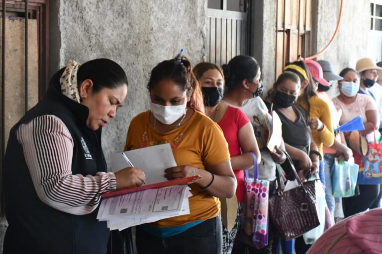 Llevan Jornadas para Registro de Becas en Comunidades Rurales (3)