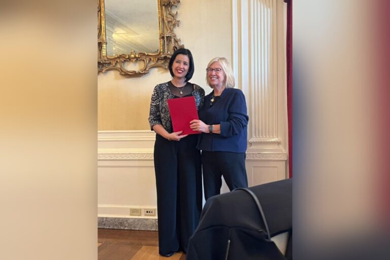 Picsart_22-06-14_15-45-08-914