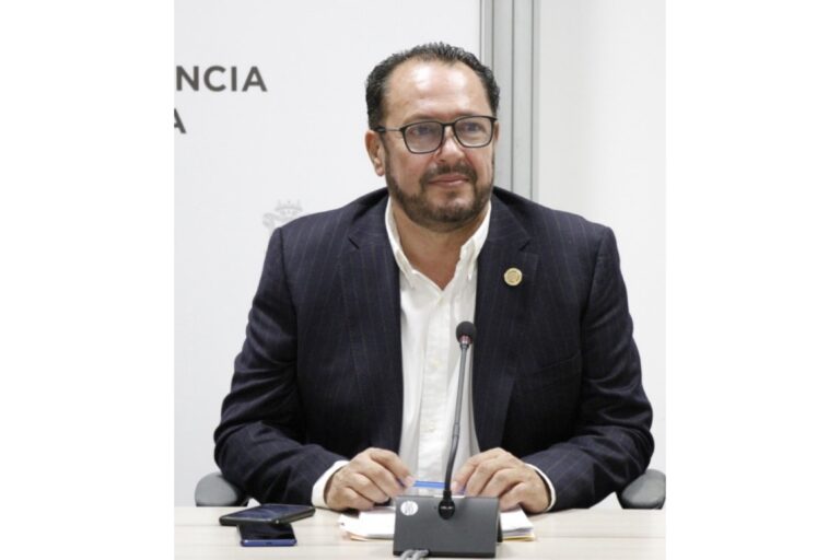 Picsart_22-06-14_21-26-43-731