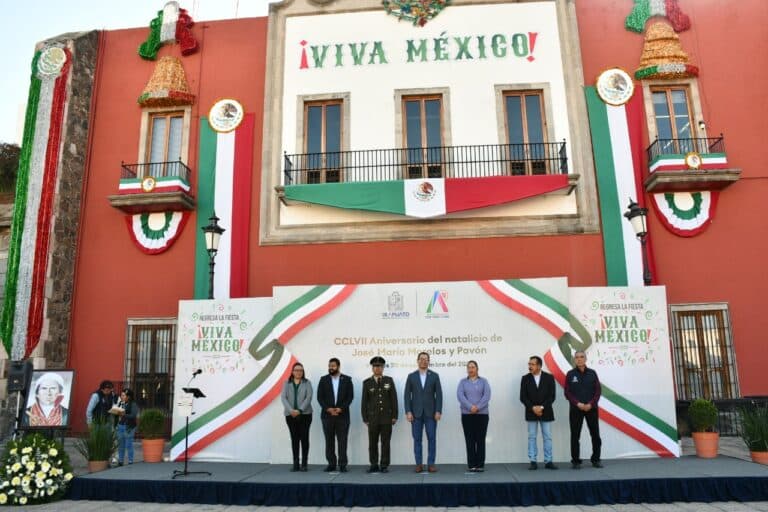 Conmemoran Natalicio de José María Morelos y Pavón (2)