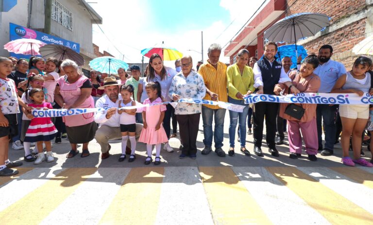 Entregan Pavimentación de Calles en Colonia Las Heras y Los Álamos (1)