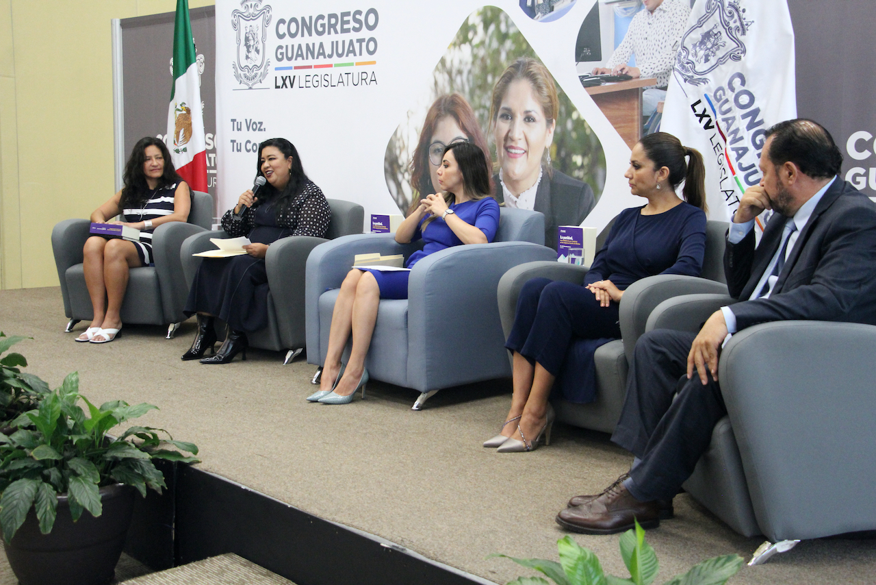 Destacan diputadas y diputados del GPPAN participación de la mujer en la agenda legislativa. 1