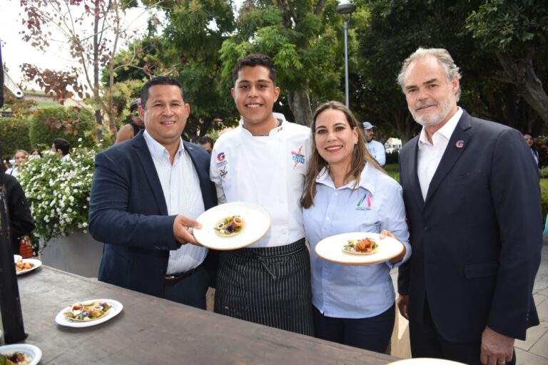 RECONOCEN INICIATIVAS PARA FORTALECER EL TURISMO (4)