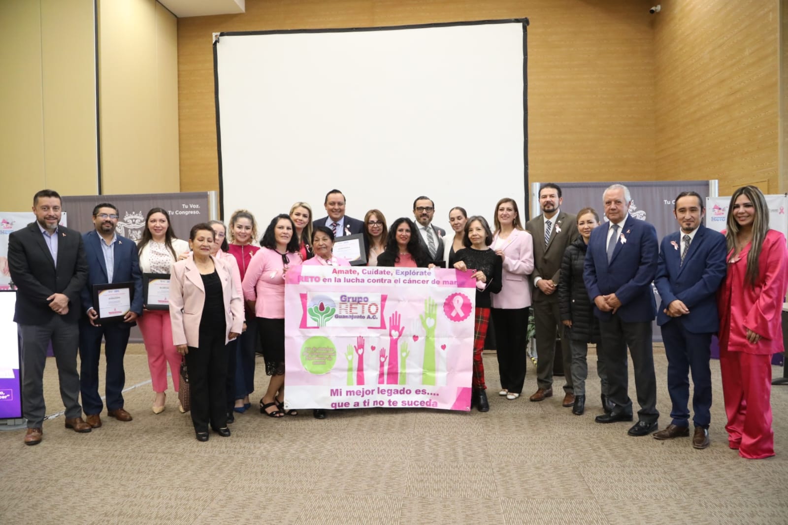 Promueven diputadas Martha Hernández y Noemí Márquez la prevención y detección oportuna del cáncer de mama. 1