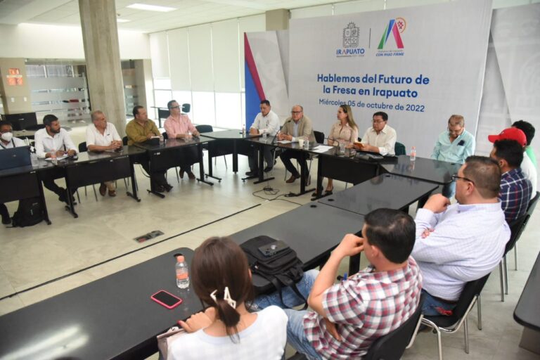 Reunión con Productores de Fresa (5)