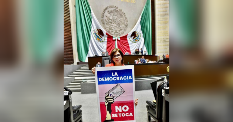 Picsart_22-12-07_09-40-18-698