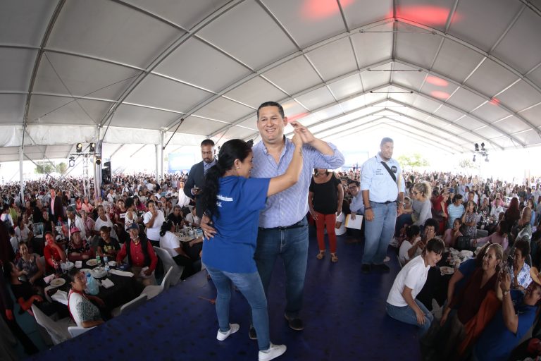 Celebración del Día del Comerciante (5)