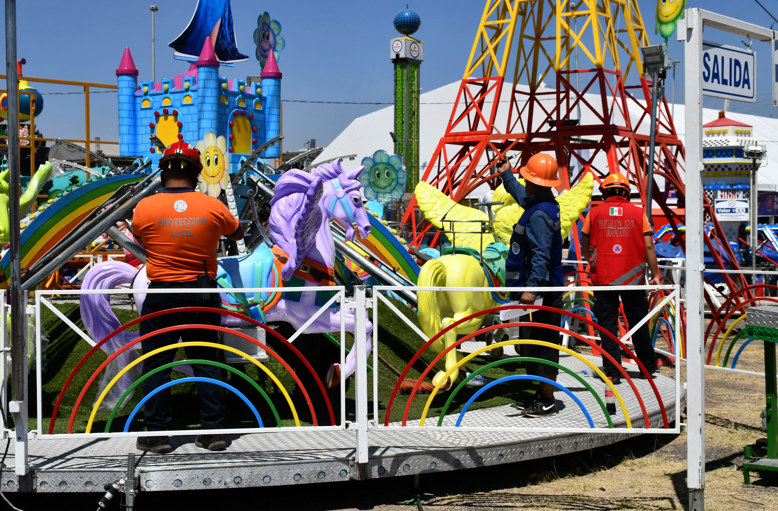 Revisan Instalaciones (2)