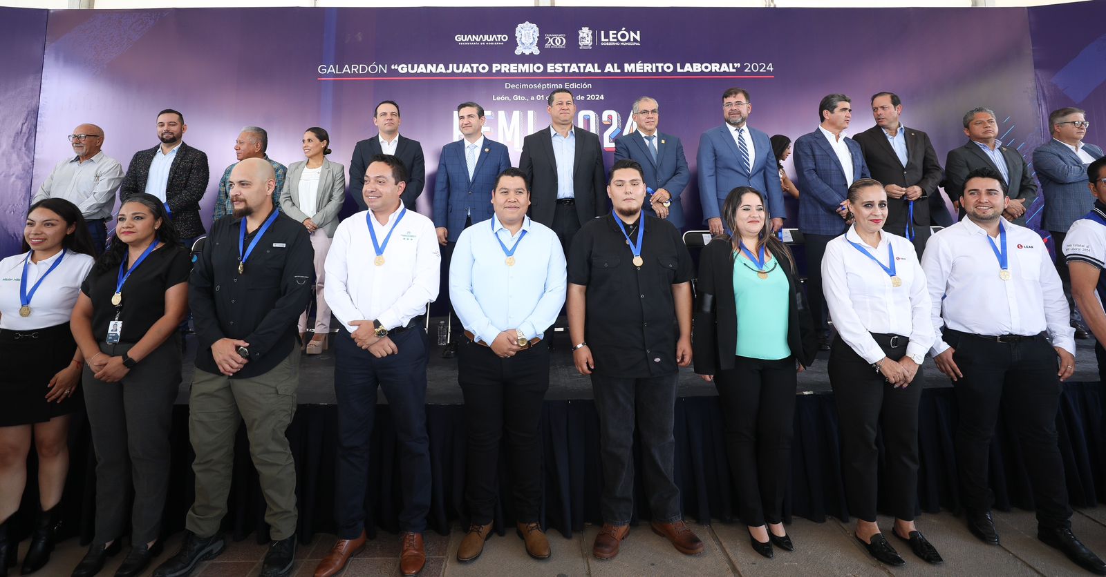 Premio Estatal al Mérito Laboral (1)