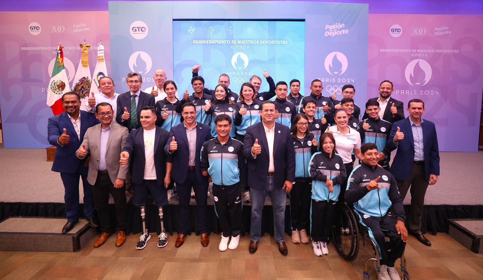 Abanderamiento a deportistas guanajuatenses (12)