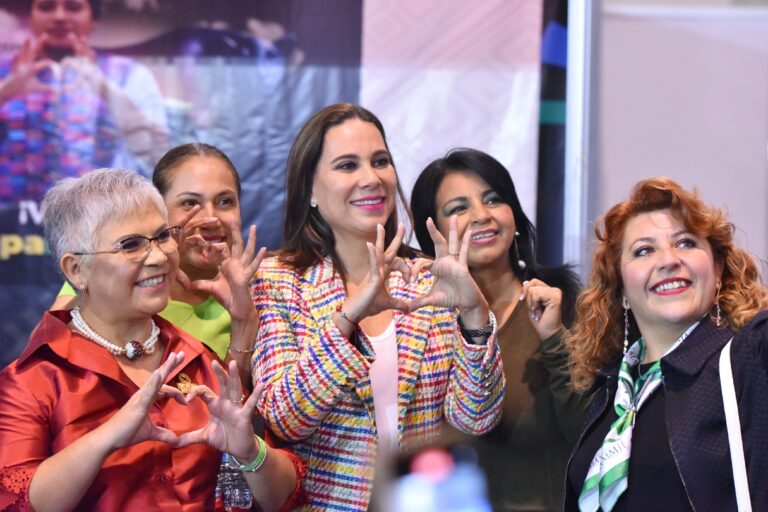 Promueven Uso de la Inteligencia Artificial a Través de Cumbre Empresarial (5)