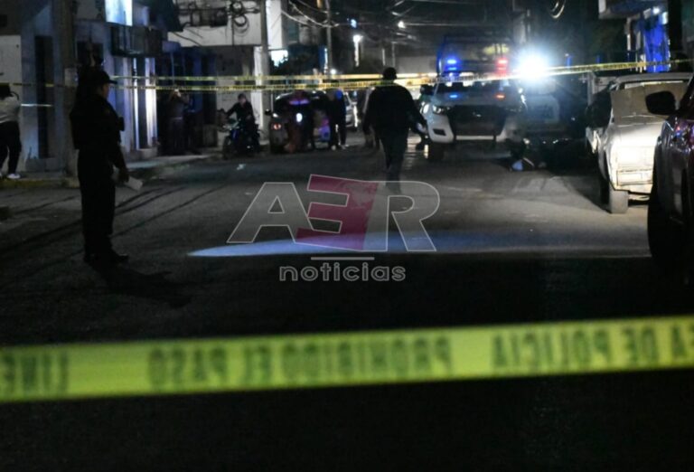 Picsart_25-01-04_23-37-25-856