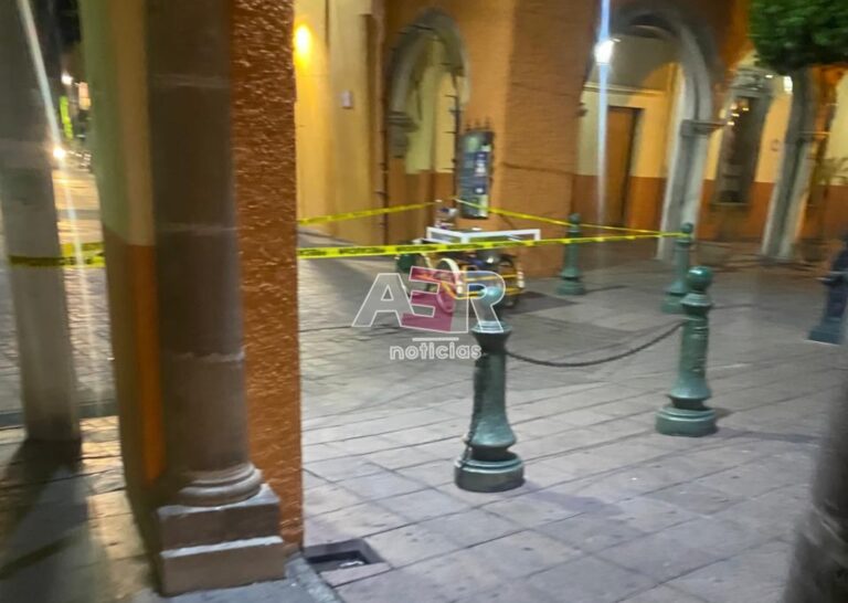 Picsart_25-04-22_23-25-48-909