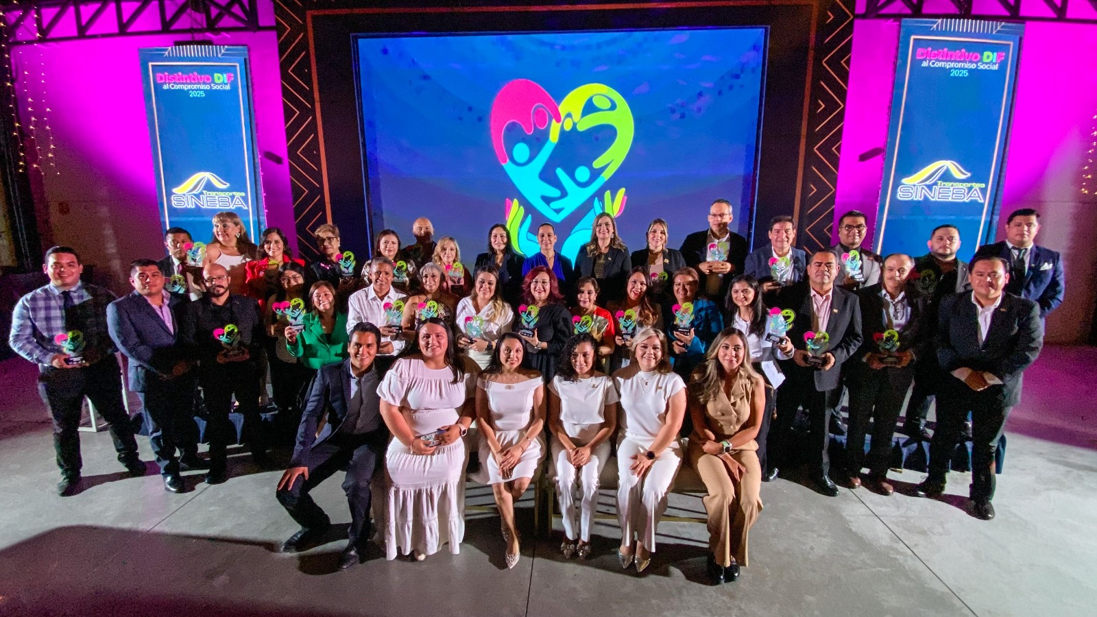 SE ENTREGA DISTINTIVO DIF 2025 A ALIADOS ESTRATÉGICOS-Imagen 7