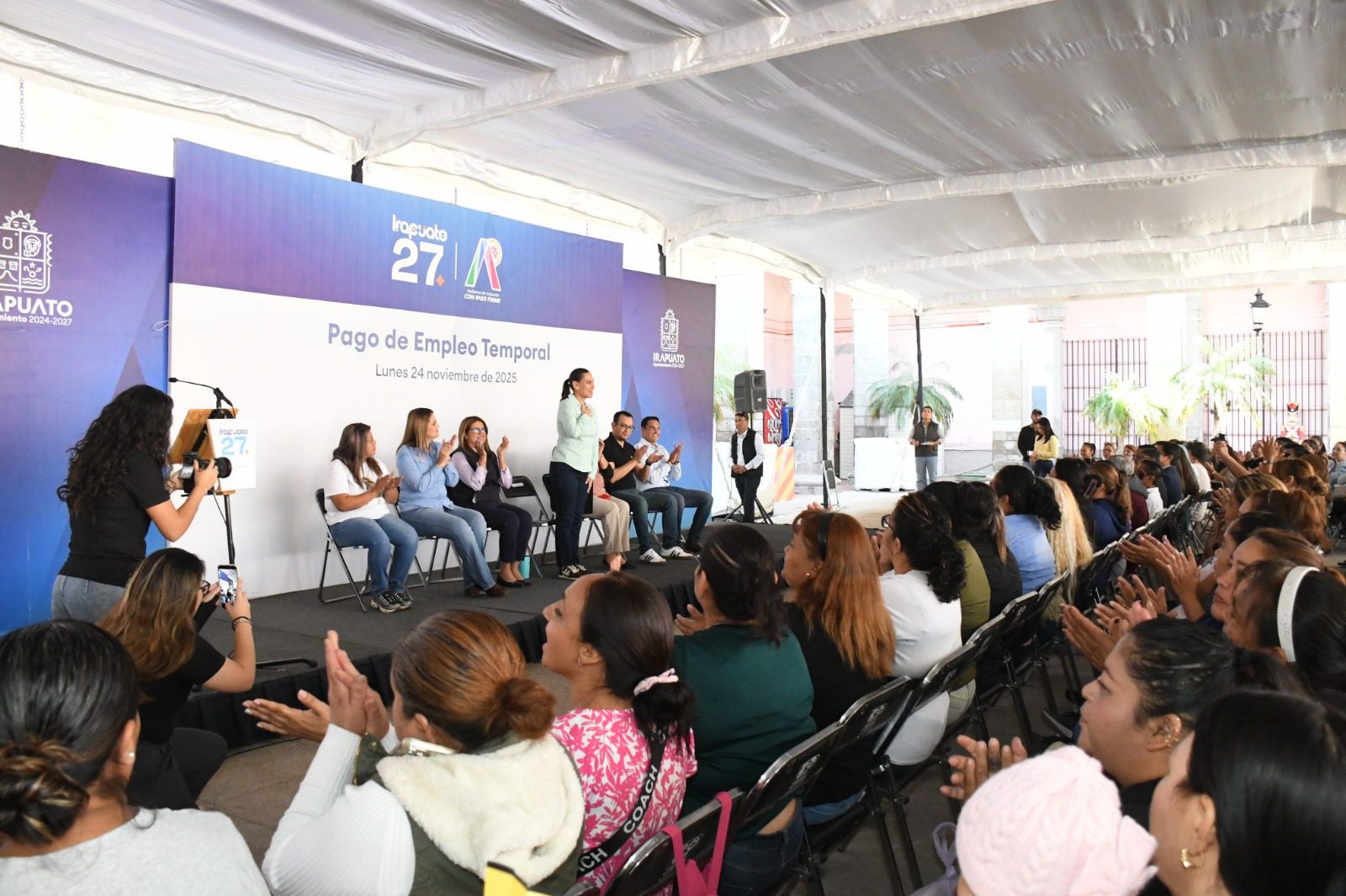 ENTREGA DE APOYOS DEL PROGRAMA EMPLEO TEMPORAL EN LA ZONA URBANA